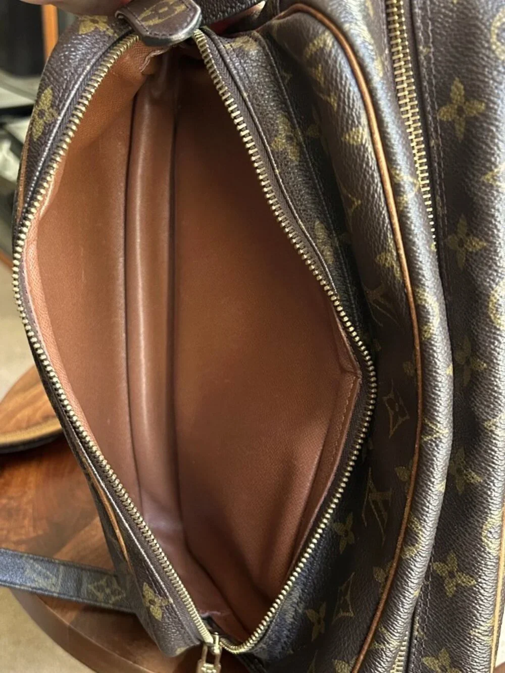 LOUIS VUITTON Monogram Nil 28 Shoulder Bag